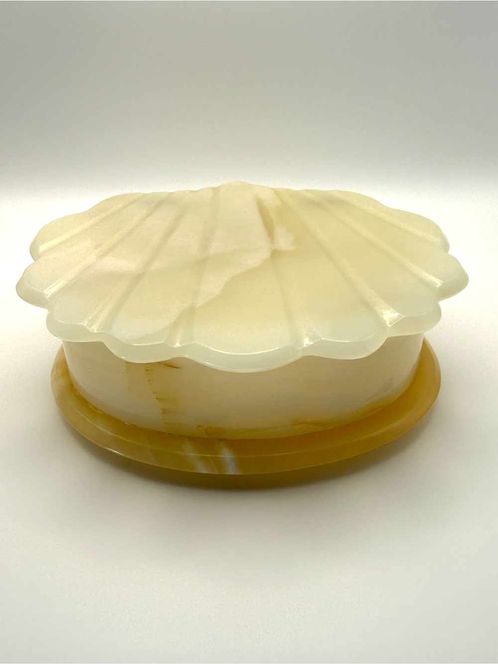 Vintage Onyx Stone Clam Shell Jewelry Trinket Box